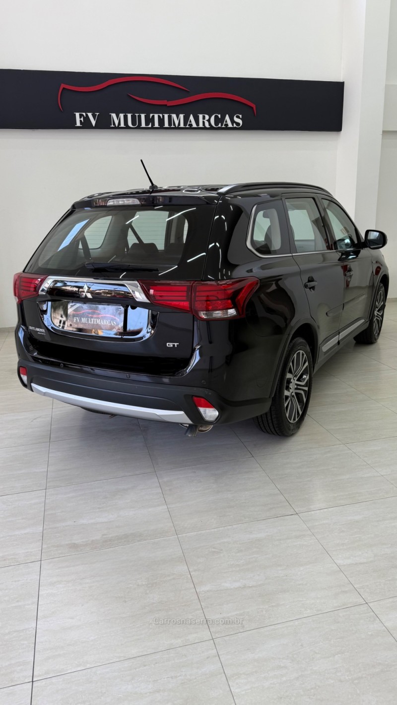 OUTLANDER 3.0 GT 4X4 V6 24V GASOLINA 4P AUTOMÁTICO - 2016 - BENTO GONçALVES