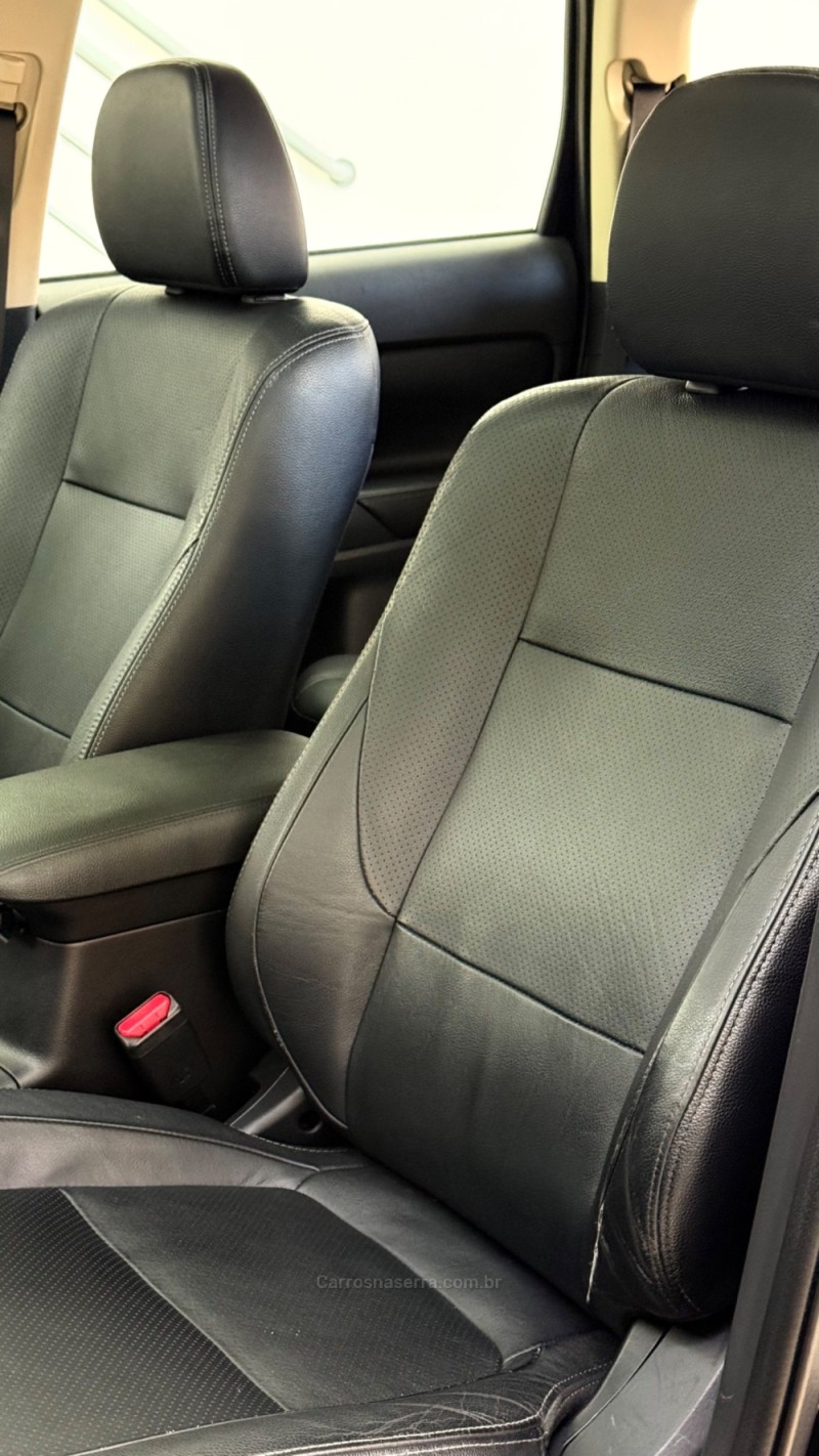 OUTLANDER 3.0 GT 4X4 V6 24V GASOLINA 4P AUTOMÁTICO - 2016 - BENTO GONçALVES