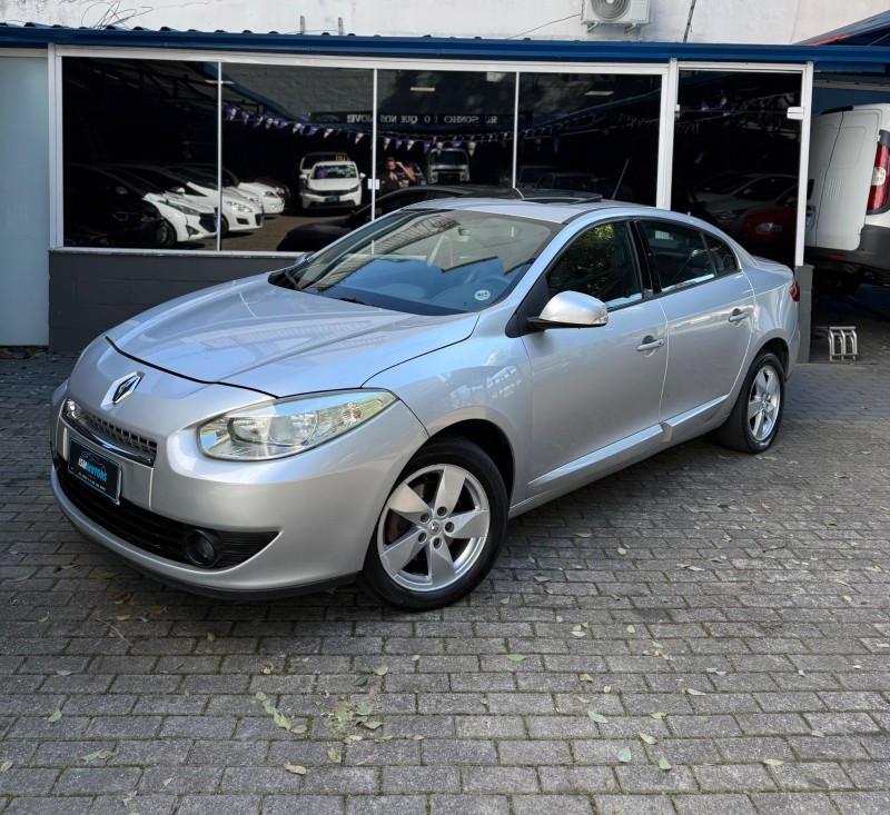 fluence 2.0 dynamique 16v flex 4p automatico 2012 caxias do sul