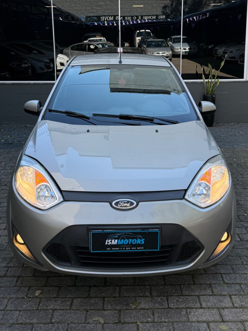FIESTA 1.0 MPI CLASS HATCH 8V FLEX 4P MANUAL - 2014 - CAXIAS DO SUL