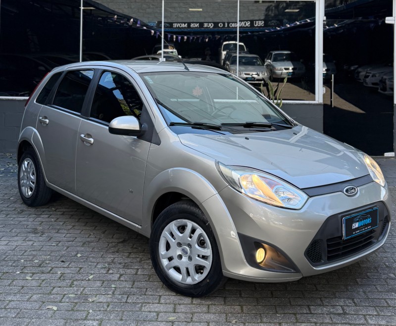FIESTA 1.0 MPI CLASS HATCH 8V FLEX 4P MANUAL - 2014 - CAXIAS DO SUL