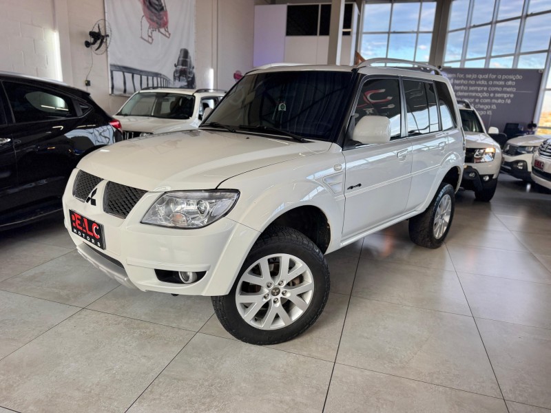 PAJERO TR4 2.0 4X4 16V 140CV FLEX 4P AUTOMÁTICO - 2012 - CAXIAS DO SUL