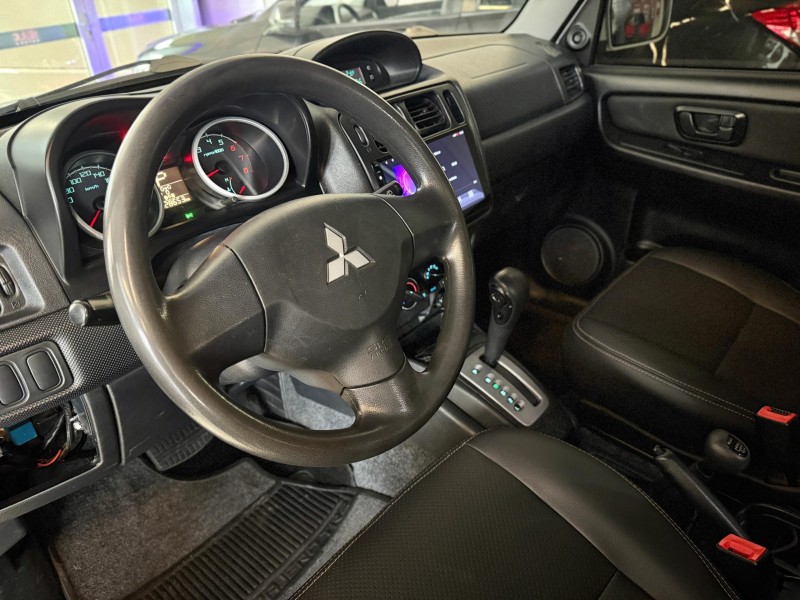 PAJERO TR4 2.0 4X4 16V 140CV FLEX 4P AUTOMÁTICO - 2012 - CAXIAS DO SUL
