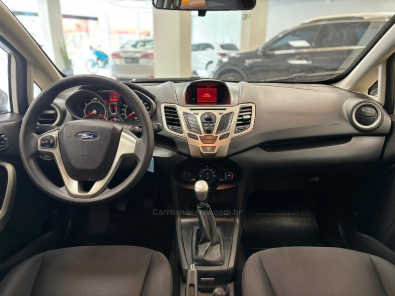 FIESTA 1.6 SE HATCH 16V FLEX 4P MANUAL - 2012 - CARLOS BARBOSA
