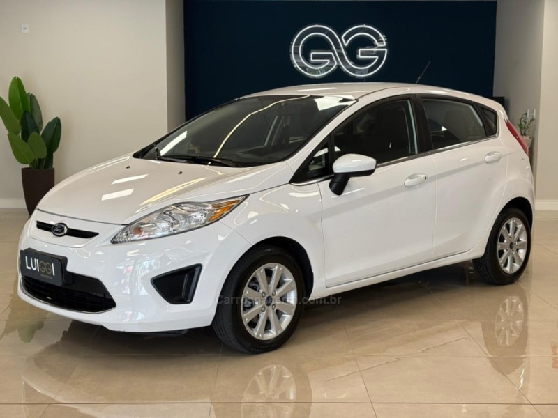 fiesta 1.6 se hatch 16v flex 4p manual 2012 carlos barbosa