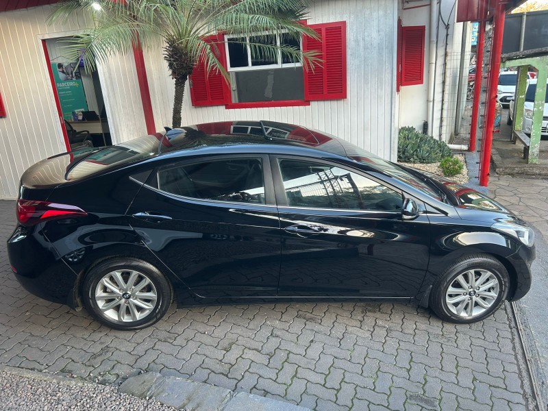 ELANTRA 2.0 GLS 16V FLEX 4P AUTOMÁTICO - 2015 - TRêS COROAS