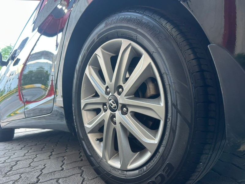 ELANTRA 2.0 GLS 16V FLEX 4P AUTOMÁTICO - 2015 - TRêS COROAS