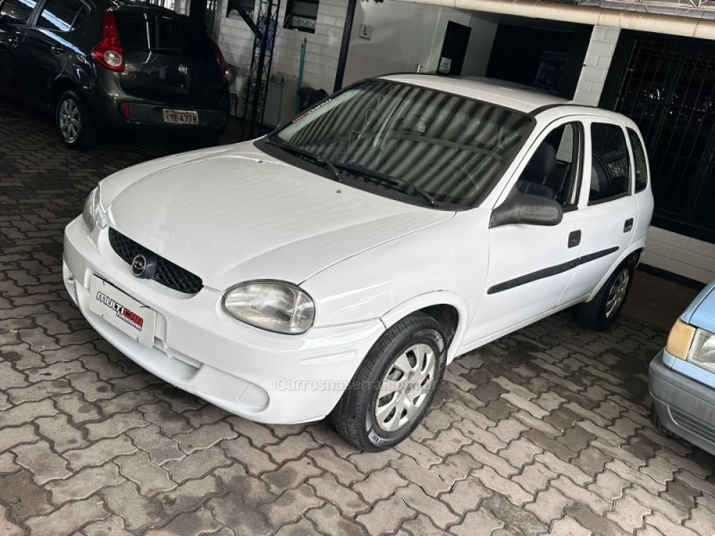 CELTA 1.0 MPFI 8V GASOLINA 4P MANUAL - 1999 - CAMPO BOM