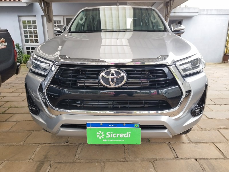 hilux 2.8 srv 4x4 cd 16v diesel 4p automatico 2025 veranopolis