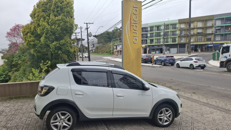 SANDERO 1.6 STEPWAY 8V FLEX 4P MANUAL - 2015 - CAXIAS DO SUL