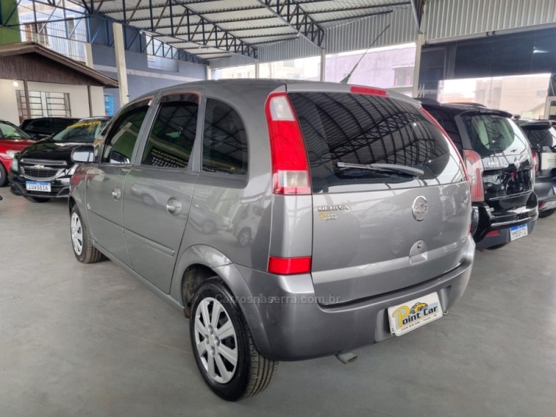 MERIVA 1.8 MPFI 8V GASOLINA 4P MANUAL - 2004 - VACARIA