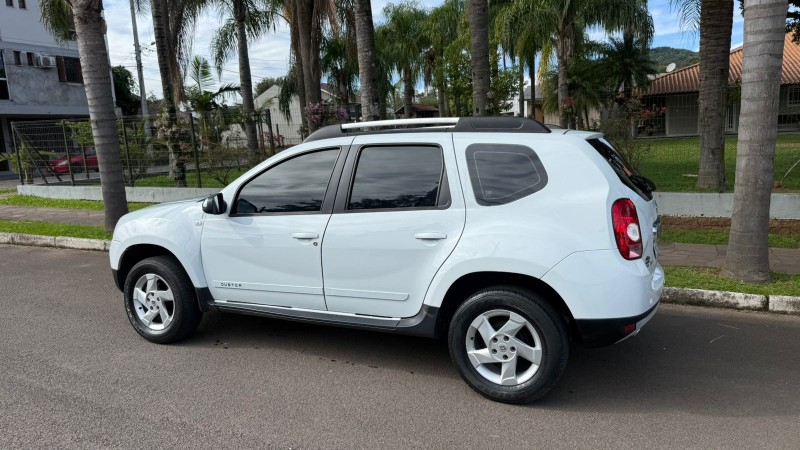 DUSTER 2.0 DYNAMIQUE 4X4 16V FLEX 4P MANUAL - 2015 - FELIZ