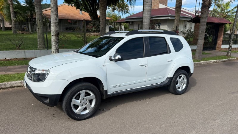 DUSTER 2.0 DYNAMIQUE 4X4 16V FLEX 4P MANUAL - 2015 - FELIZ