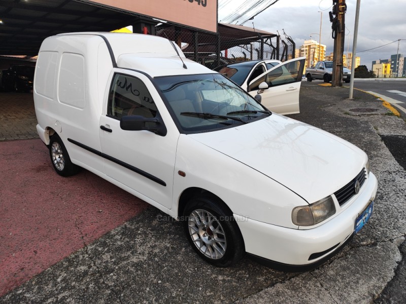 VAN 1.6 MI 8V GASOLINA 2P MANUAL - 1999 - FARROUPILHA