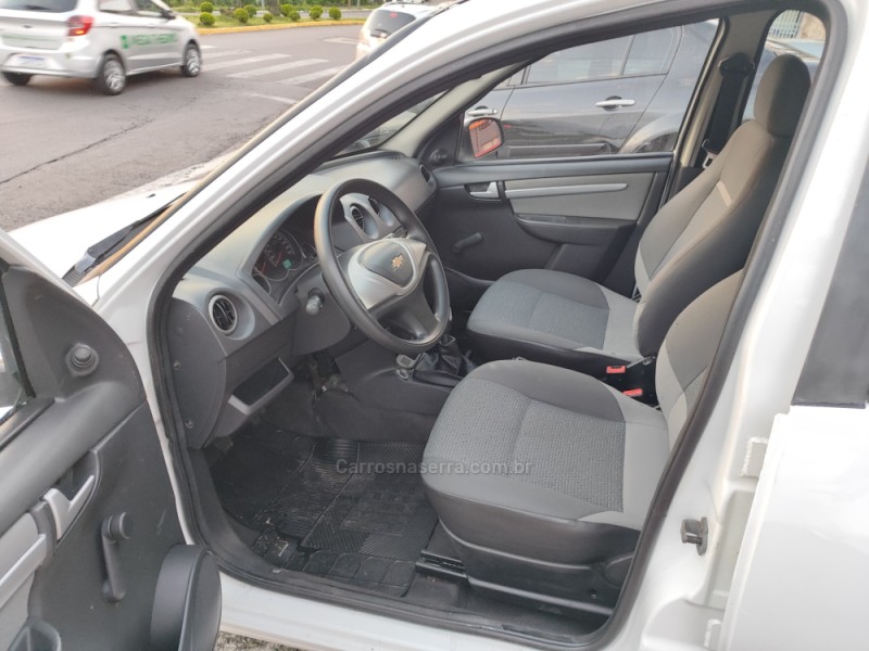 VAN 1.6 MI 8V GASOLINA 2P MANUAL - 1999 - FARROUPILHA