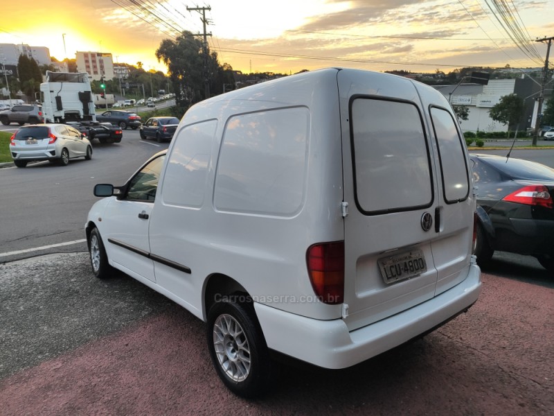 VAN 1.6 MI 8V GASOLINA 2P MANUAL - 1999 - FARROUPILHA