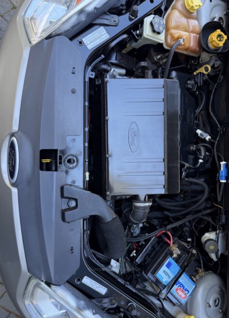 FIESTA 1.0 MPI 8V GASOLINA 4P MANUAL - 2014 - CAXIAS DO SUL