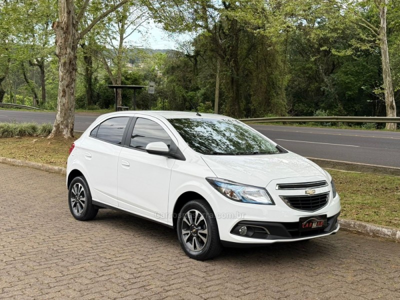 ONIX 1.4 MPFI LTZ 8V FLEX 4P AUTOMÁTICO - 2015 - DOIS IRMãOS