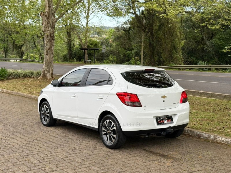 ONIX 1.4 MPFI LTZ 8V FLEX 4P AUTOMÁTICO - 2015 - DOIS IRMãOS