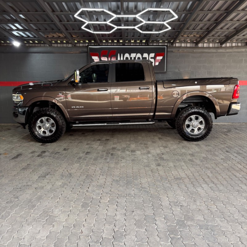 2500 LARAMIE 6.7 CD 4X4 TDI DIESEL 4P AUTOMÁTICA - 2019 - HARMONIA