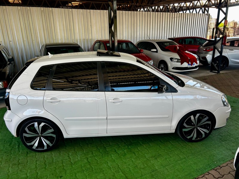 POLO 1.6 MI SPORTLINE 8V FLEX 4P MANUAL - 2010 - SãO SEBASTIãO DO CAí