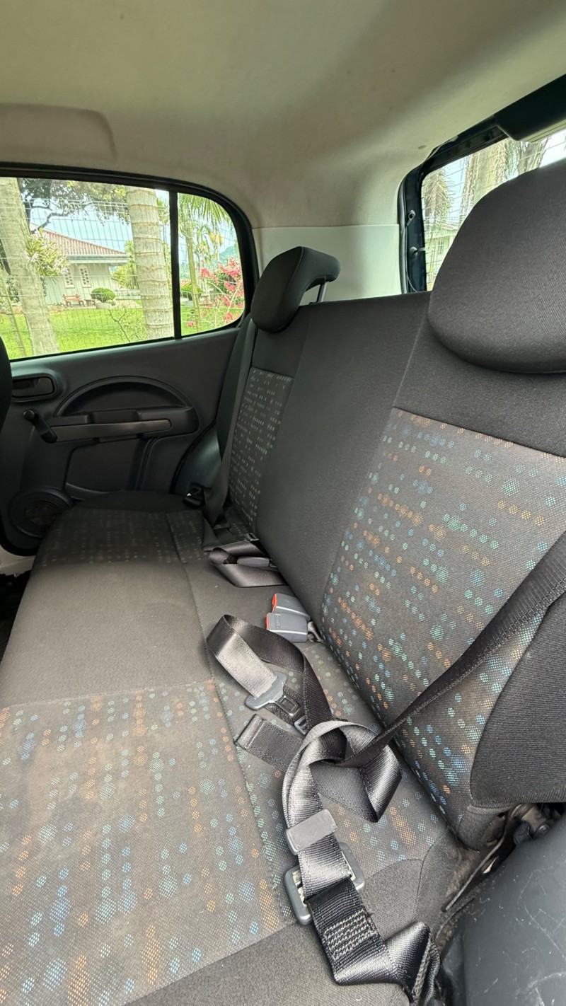 UNO 1.0 EVO VIVACE 8V FLEX 4P MANUAL - 2014 - FELIZ