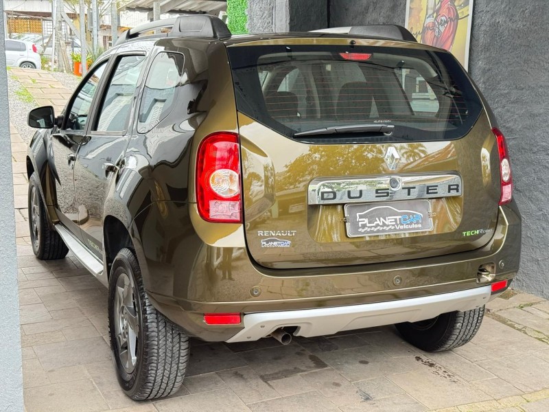 DUSTER 1.6 TECH ROAD 4X2 16V FLEX 4P MANUAL - 2014 - FARROUPILHA