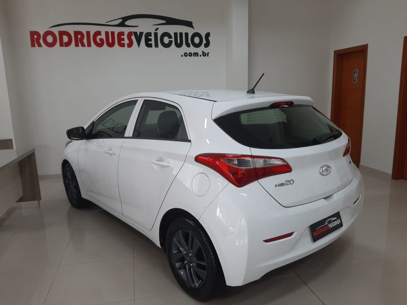HB20 1.0 COMFORT 12V FLEX 4P MANUAL - 2015 - CAXIAS DO SUL