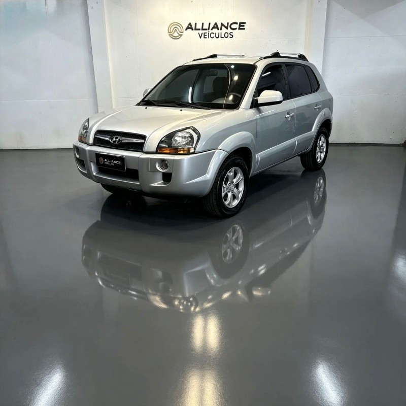 TUCSON 2.0 MPFI GLS BASE 16V 143CV 2WD GASOLINA 4P AUTOMÁTICO