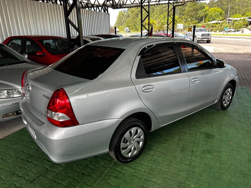 ETIOS 1.5 XS SEDAN 16V FLEX 4P AUTOMÁTICO - 2018 - SãO SEBASTIãO DO CAí