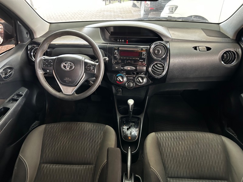 ETIOS 1.5 XS SEDAN 16V FLEX 4P AUTOMÁTICO - 2018 - SãO SEBASTIãO DO CAí