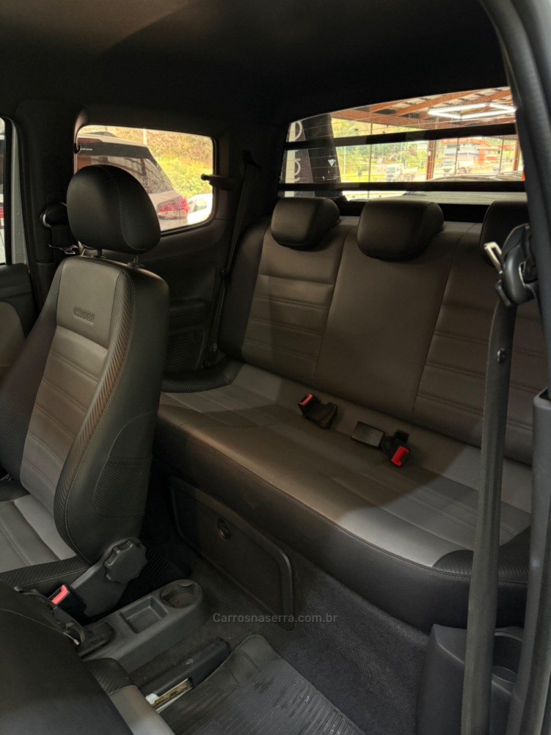 SAVEIRO 1.6 CROSS CD 16V FLEX 2P MANUAL - 2016 - FARROUPILHA