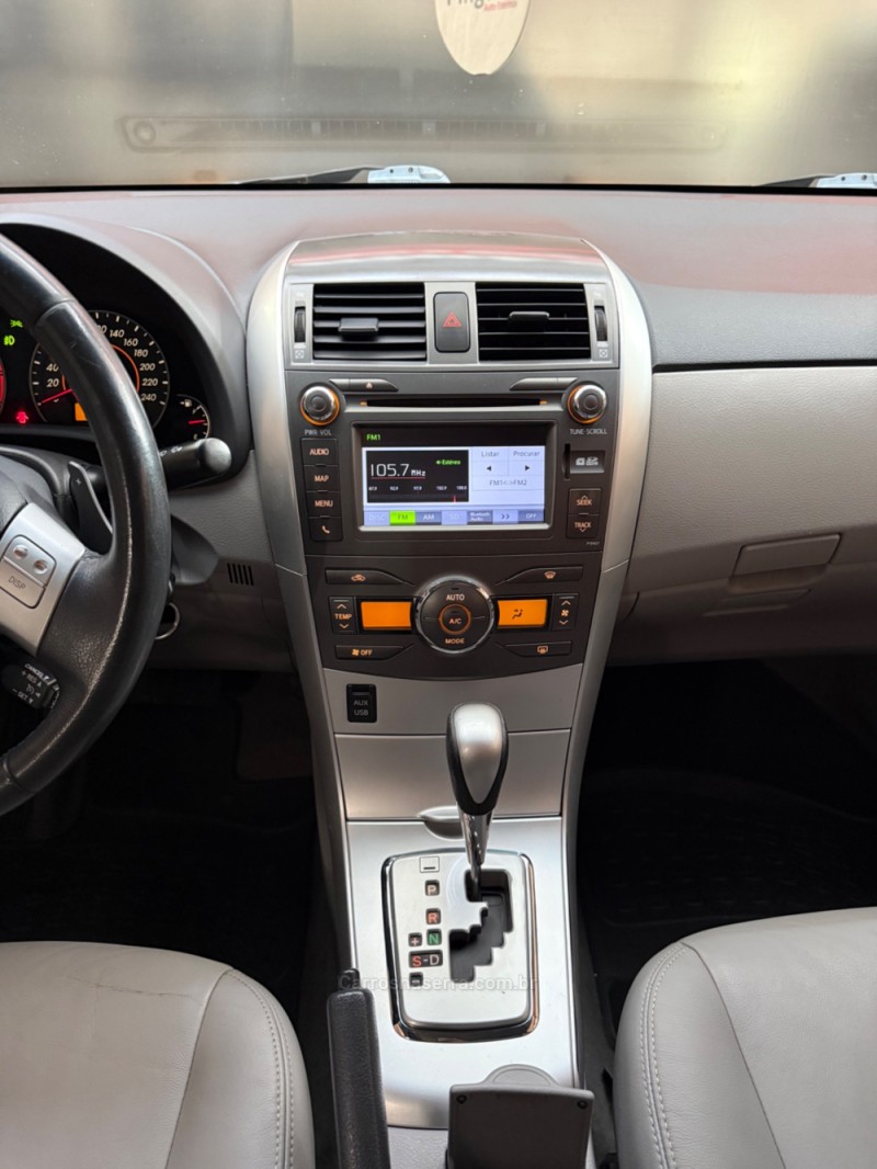 COROLLA 2.0 XEI 16V FLEX 4P AUTOMÁTICO - 2014 - FARROUPILHA
