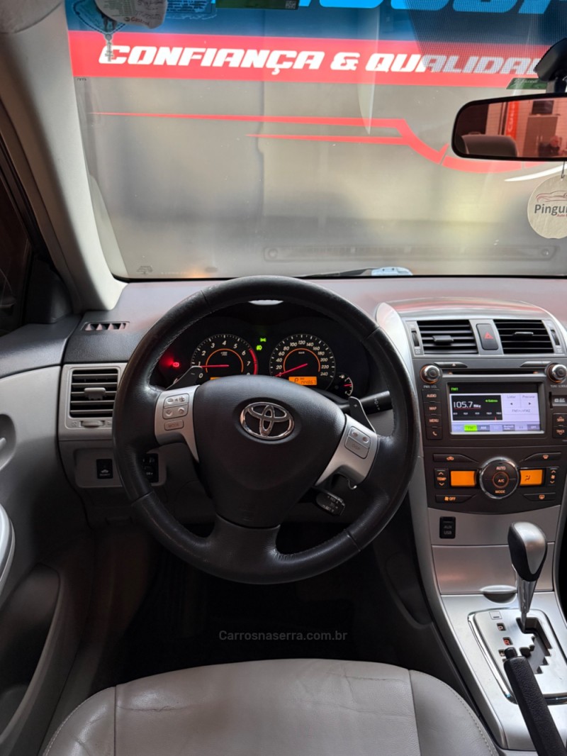 COROLLA 2.0 XEI 16V FLEX 4P AUTOMÁTICO - 2014 - FARROUPILHA