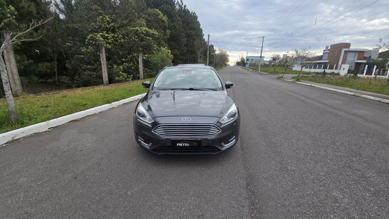 FOCUS 2.0 TITANIUM PLUS 16V FLEX 4P AUTOMÁTICO - 2016 - BENTO GONçALVES
