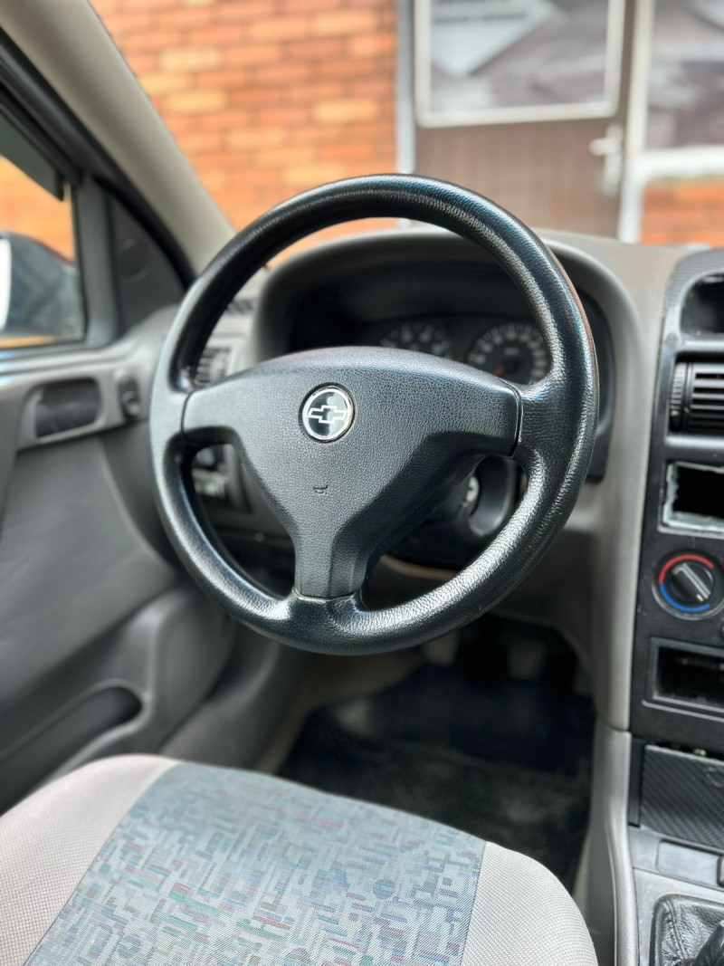 ASTRA 2.0 MPFI 8V GASOLINA 4P MANUAL - 2003 - CANELA