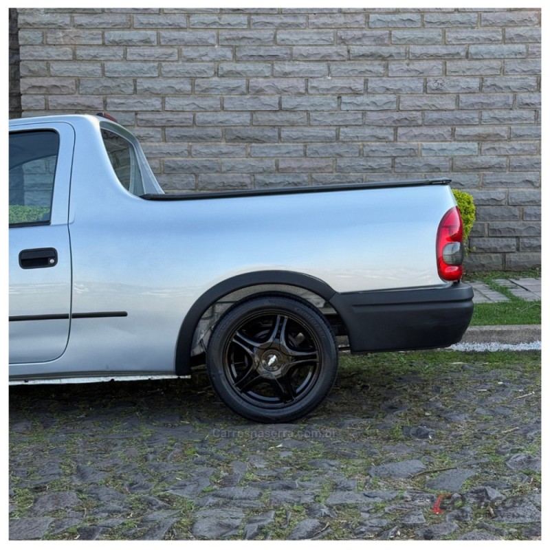 CORSA 1.6 MPFI STD CS PICK-UP 8V GASOLINA 2P MANUAL - 2001 - CAMPO BOM