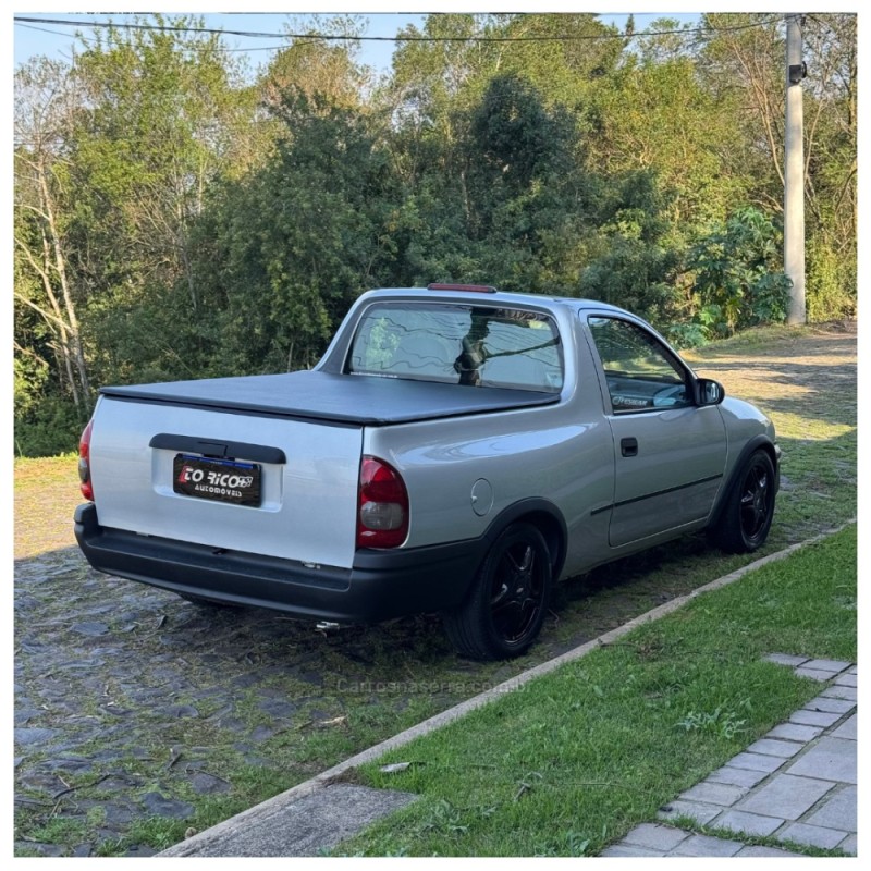 CORSA 1.6 MPFI STD CS PICK-UP 8V GASOLINA 2P MANUAL - 2001 - CAMPO BOM