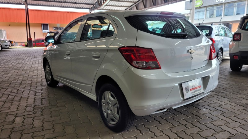 ONIX 1.0 LT 8V FLEX 4P MANUAL - 2016 - GARIBALDI