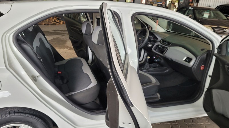 ONIX 1.0 LT 8V FLEX 4P MANUAL - 2016 - GARIBALDI
