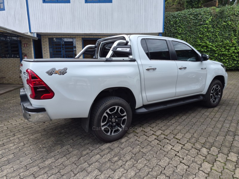 HILUX 2.8 SRX 4X4 CD 16V DIESEL 4P AUTOMÁTICO - 2024 - CAXIAS DO SUL