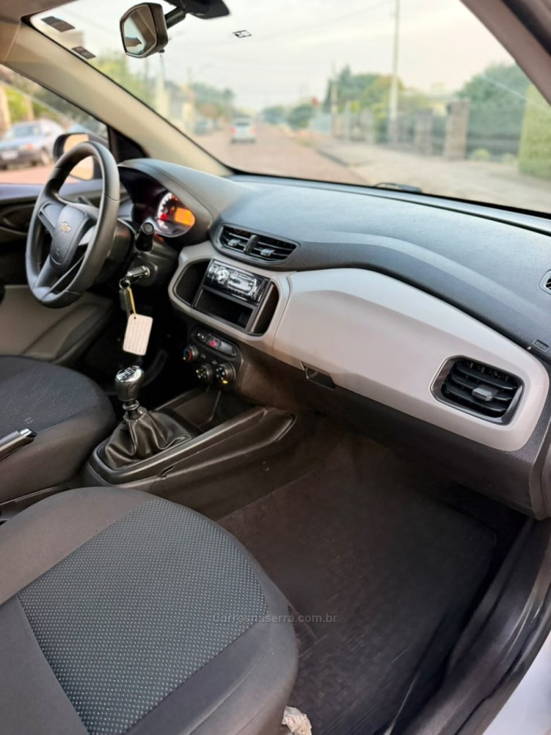 PRISMA 1.0 MPFI VHCE JOY 8V FLEX 4P MANUAL - 2018 - VENâNCIO AIRES