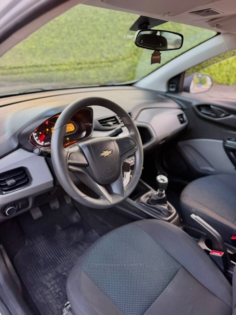 PRISMA 1.0 MPFI VHCE JOY 8V FLEX 4P MANUAL - 2018 - VENâNCIO AIRES