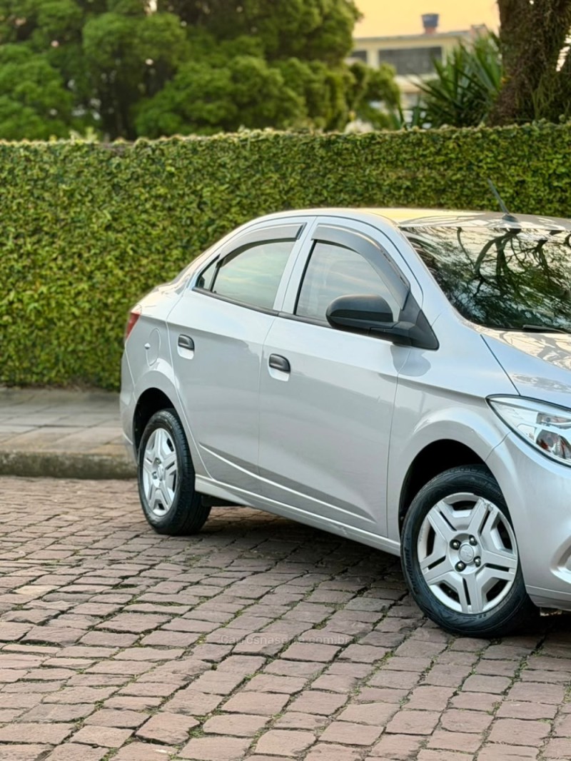PRISMA 1.0 MPFI VHCE JOY 8V FLEX 4P MANUAL - 2018 - VENâNCIO AIRES