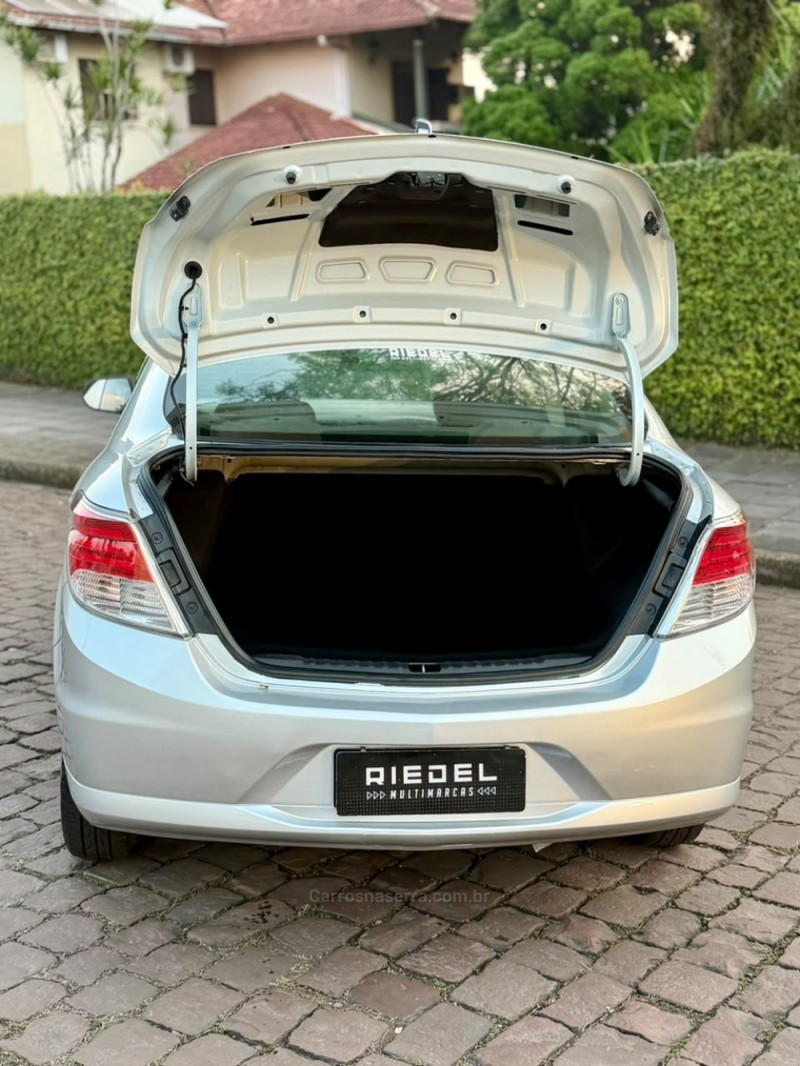 PRISMA 1.0 MPFI VHCE JOY 8V FLEX 4P MANUAL - 2018 - VENâNCIO AIRES