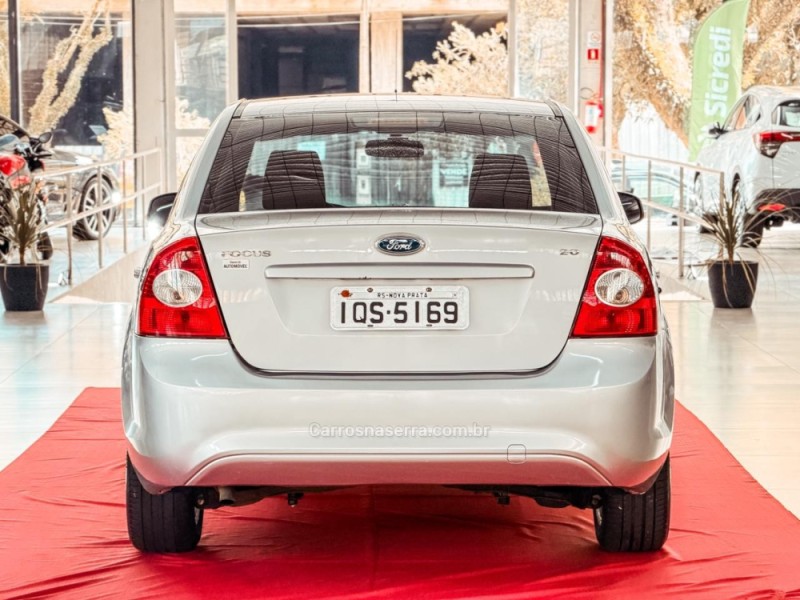 FOCUS 2.0 GLX SEDAN 16V FLEX 4P MANUAL - 2010 - NOVA PRATA