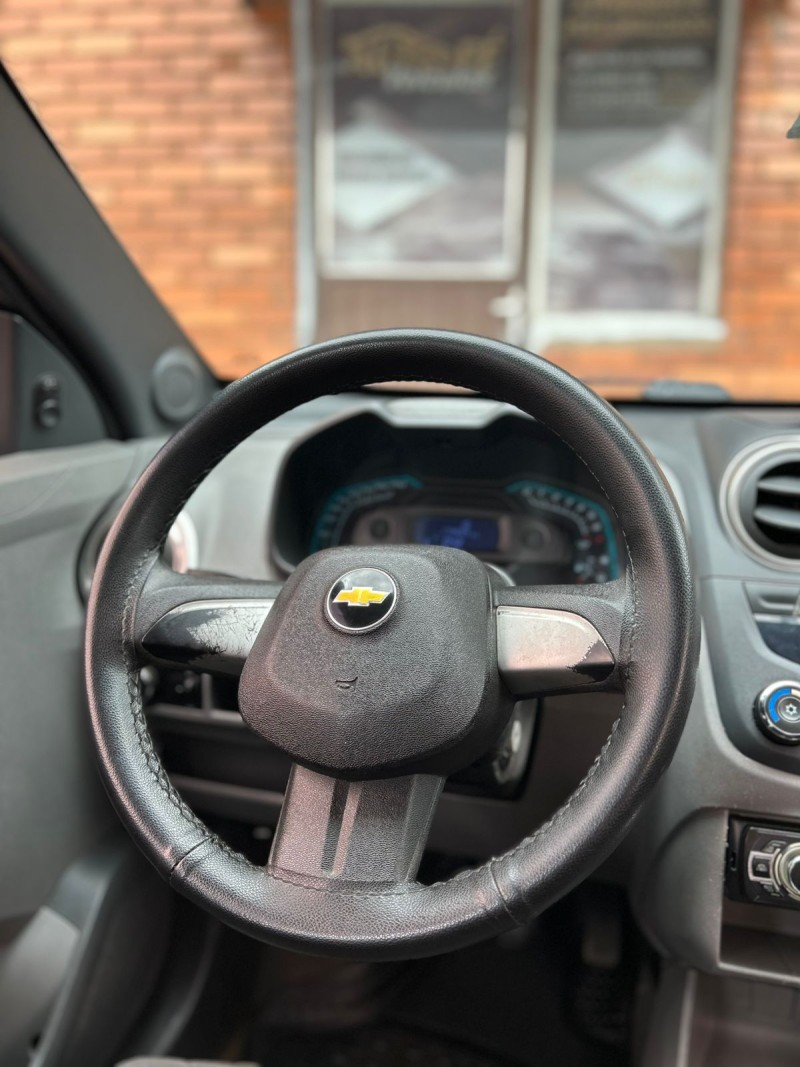 AGILE 1.4 MPFI LTZ 8V FLEX 4P MANUAL - 2010 - CANELA
