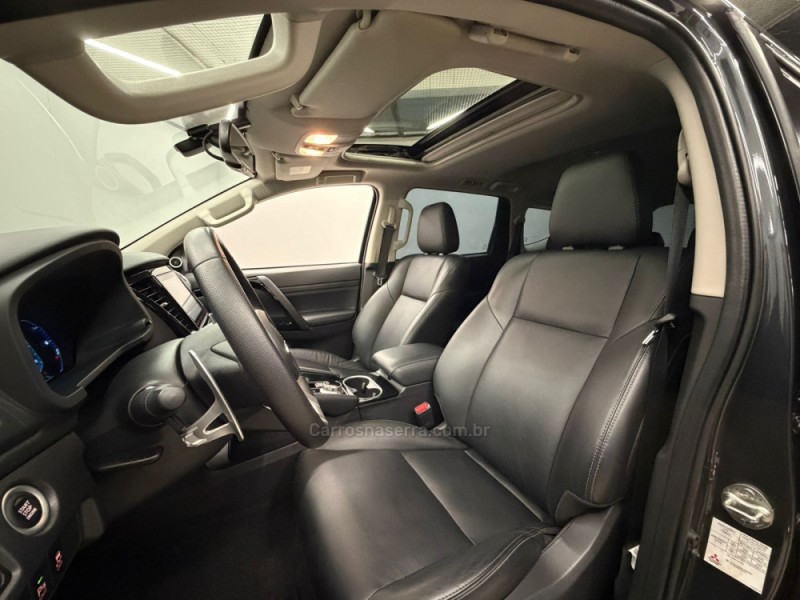 PAJERO SPORT 2.4 LEGEND 4X4 TURBO DIESEL 4P AUTOMÁTICO - 2025 - CAXIAS DO SUL