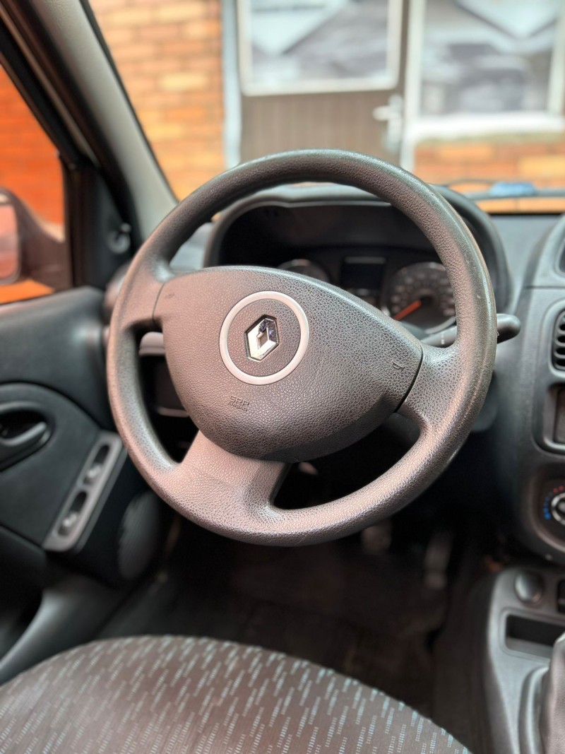 CLIO 1.0 EXPRESSION 16V FLEX 4P MANUAL - 2016 - CANELA