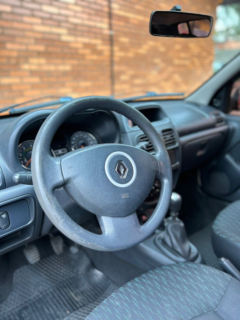 CLIO 1.0 EXPRESSION 16V FLEX 4P MANUAL - 2016 - CANELA